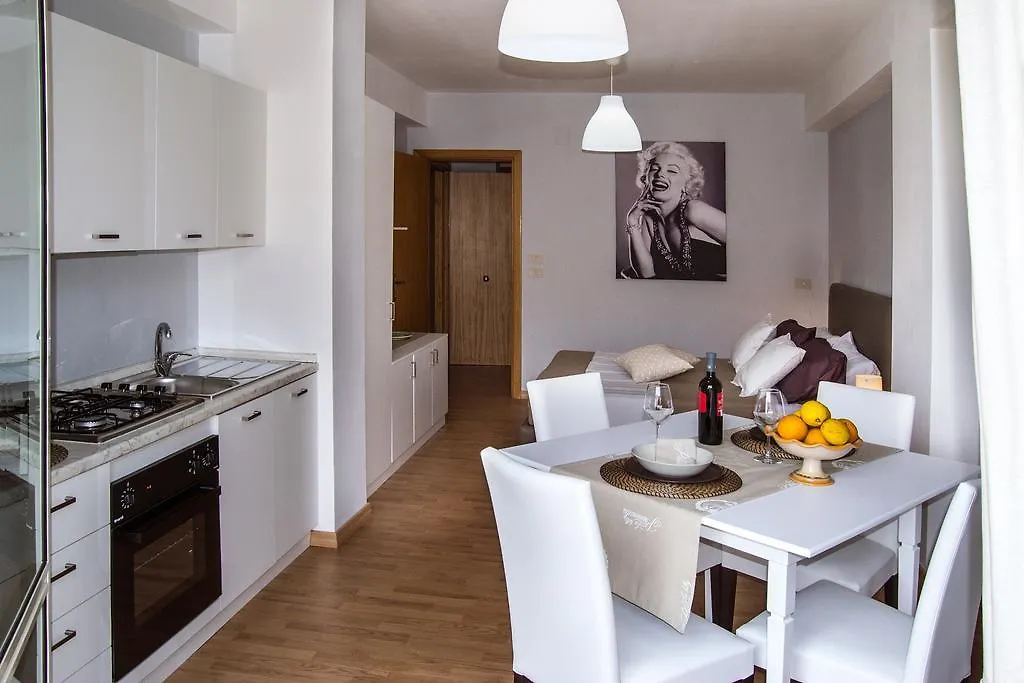 Apartment Appartamento Mare Marconi Letojanni